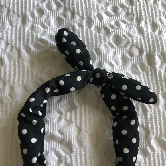 Women’s Headbands - Picture 2 of 5